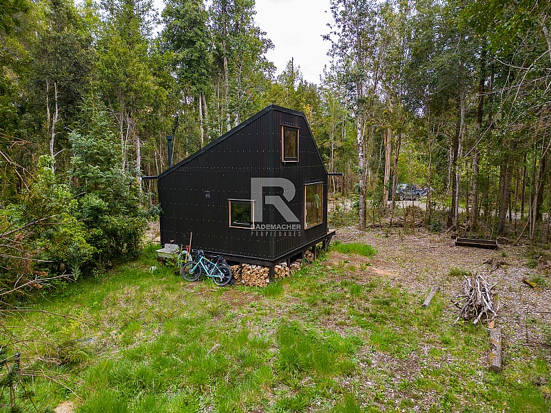 TINY HOUSE EN PARCELA URBANIZADA CON HERMOSO BOSQUE NATIVO