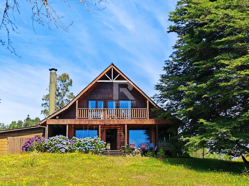 CASA EN PARCELACIN LOS VOLCANES