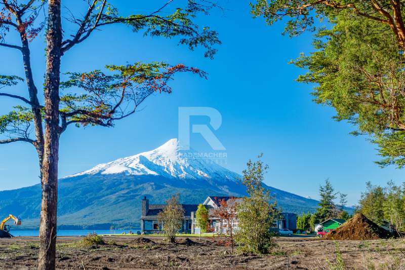 PARCELA CON ACCESO A LAGO LLANQUIHUE Y VISTA VOLCANES
