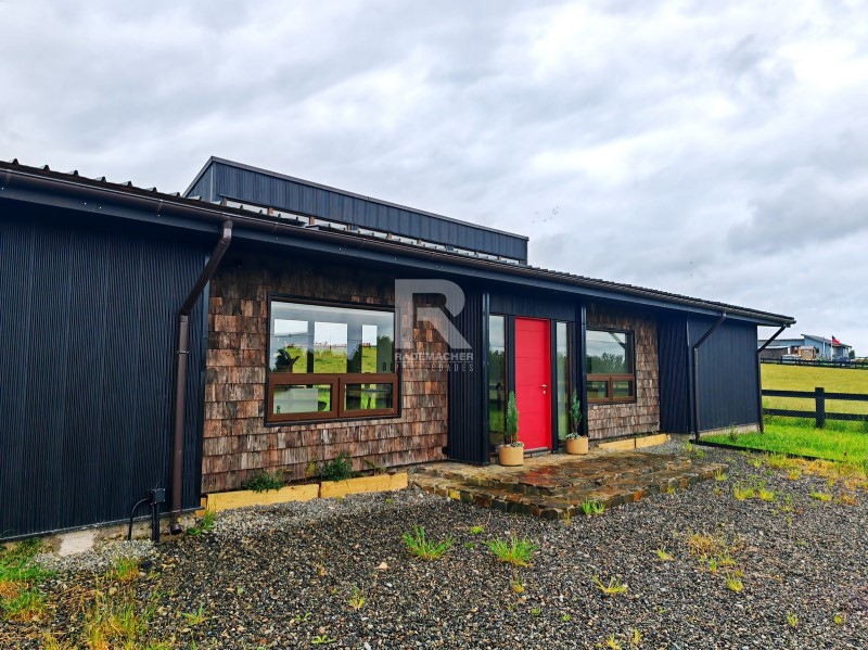 CASA  3 DORM. A SLO 4KM DE PUERTO VARAS....                  