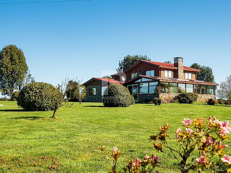 MAGNIFICA CASA CERCANA A CHAMIZA A  20MIN DE PUERTO MONTT