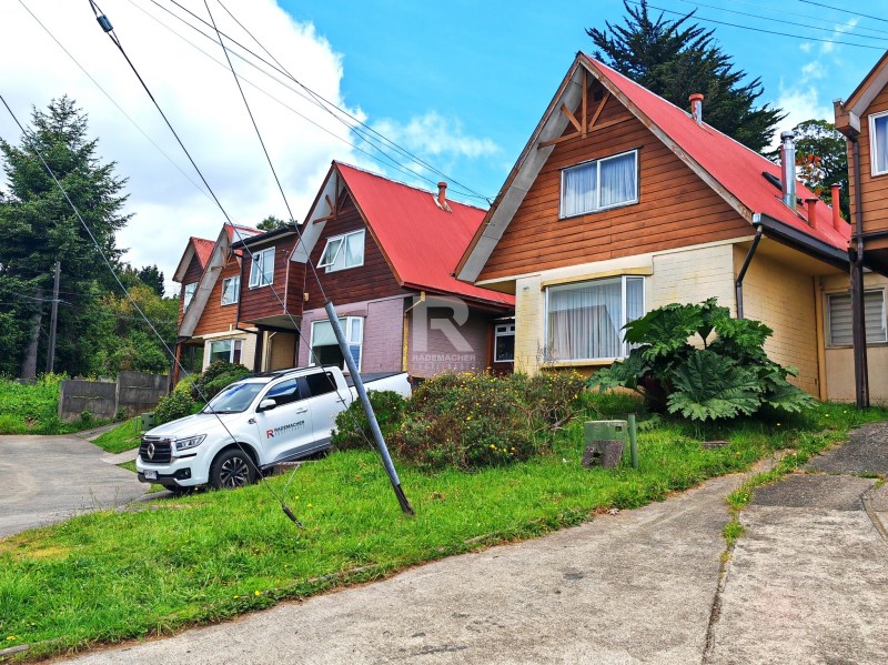 CASA CERCANA A COLEGIOS Y CLINICA EN BARRIO GERMANIA