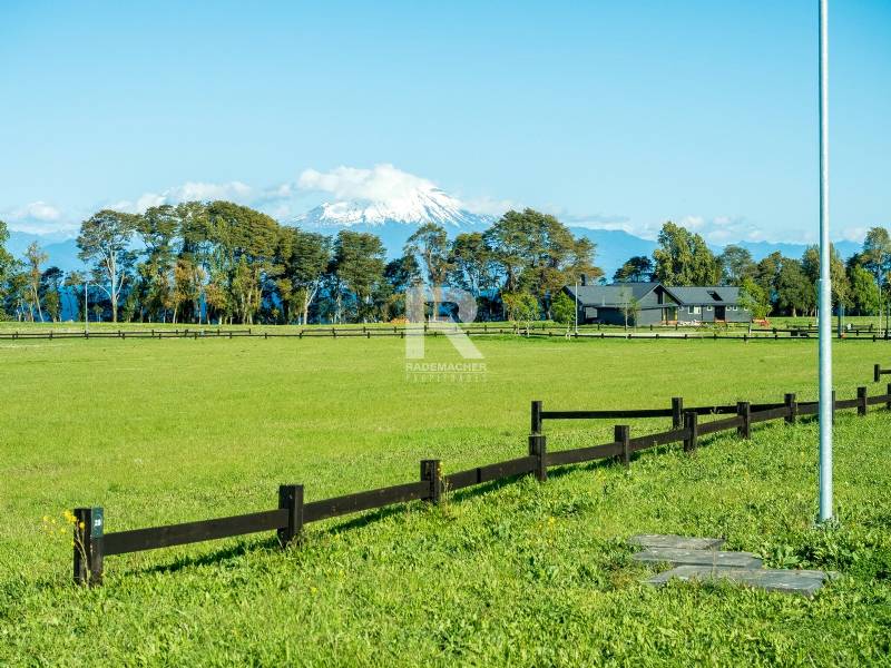 HERMOSA PARCELA ORILLA LAGO LLANQUIHUE, SECTOR LOS BAJOS HERMOSA PARCELA ORILLA LAGO LLANQUIHUE, SECTOR LOS BAJOS